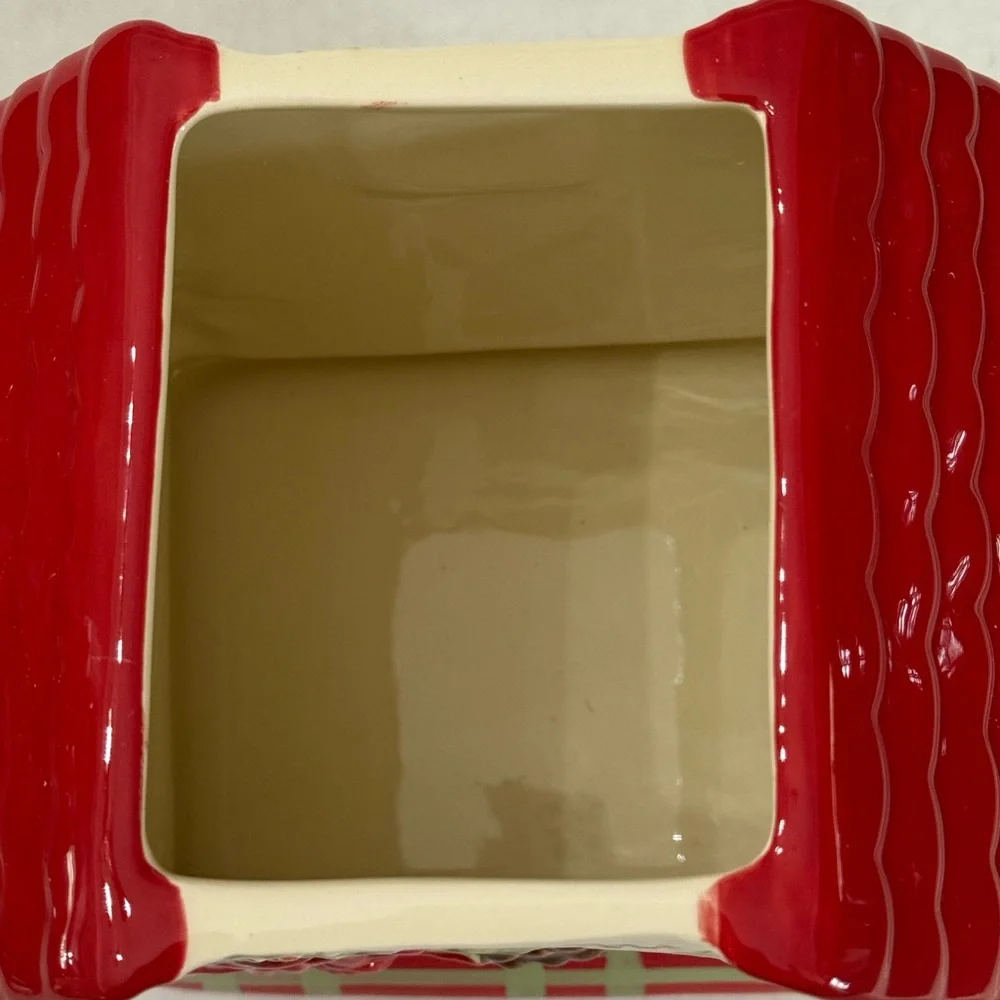 Cracker Barrel Exclusive Cardinal Pine Cone Holiday Birdhouse Cookie Jar New Box